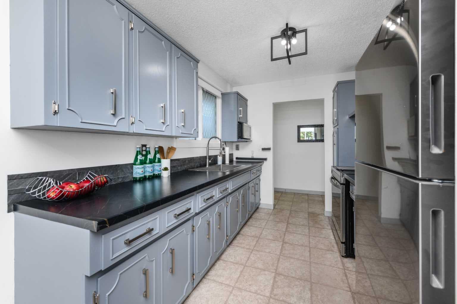 48 Bermuda Court NW