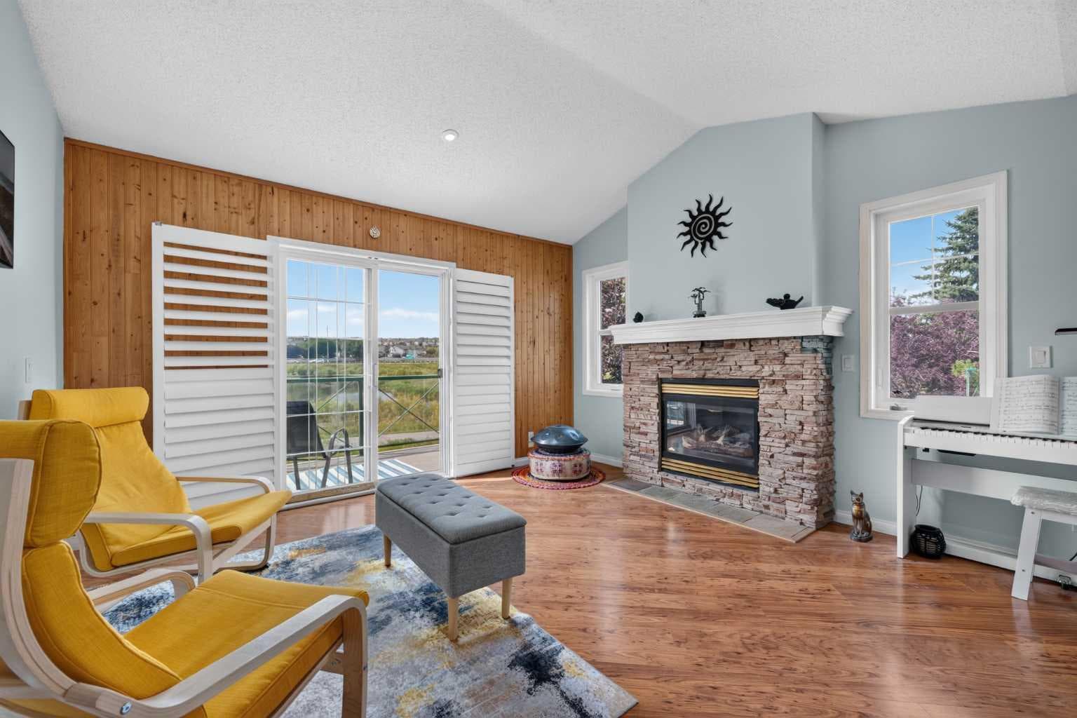 304, 39 Hidden Creek Place NW