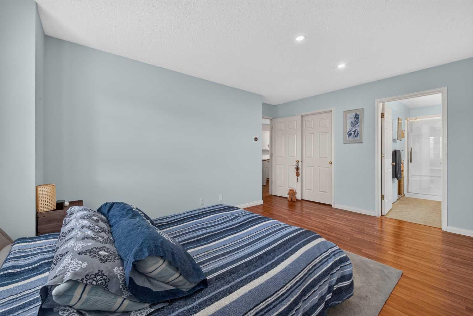 304, 39 Hidden Creek Place NW