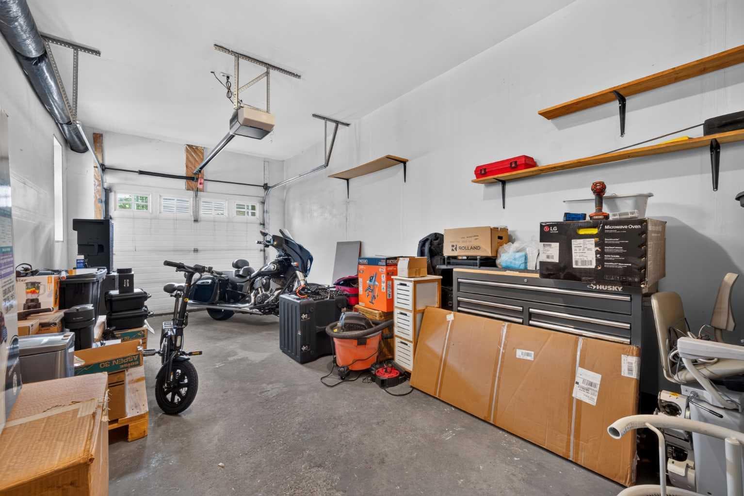 304, 39 Hidden Creek Place NW