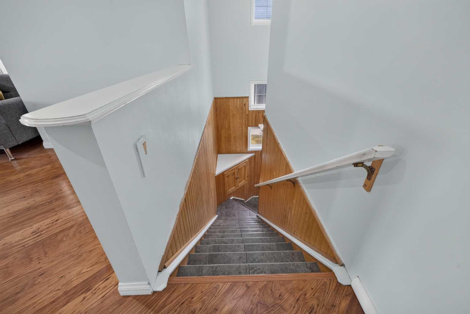 304, 39 Hidden Creek Place NW