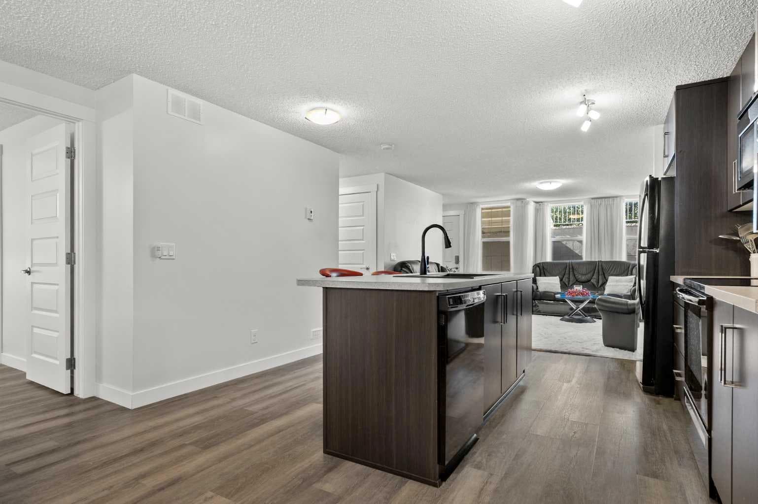 216 Mckenzie Towne Close SE