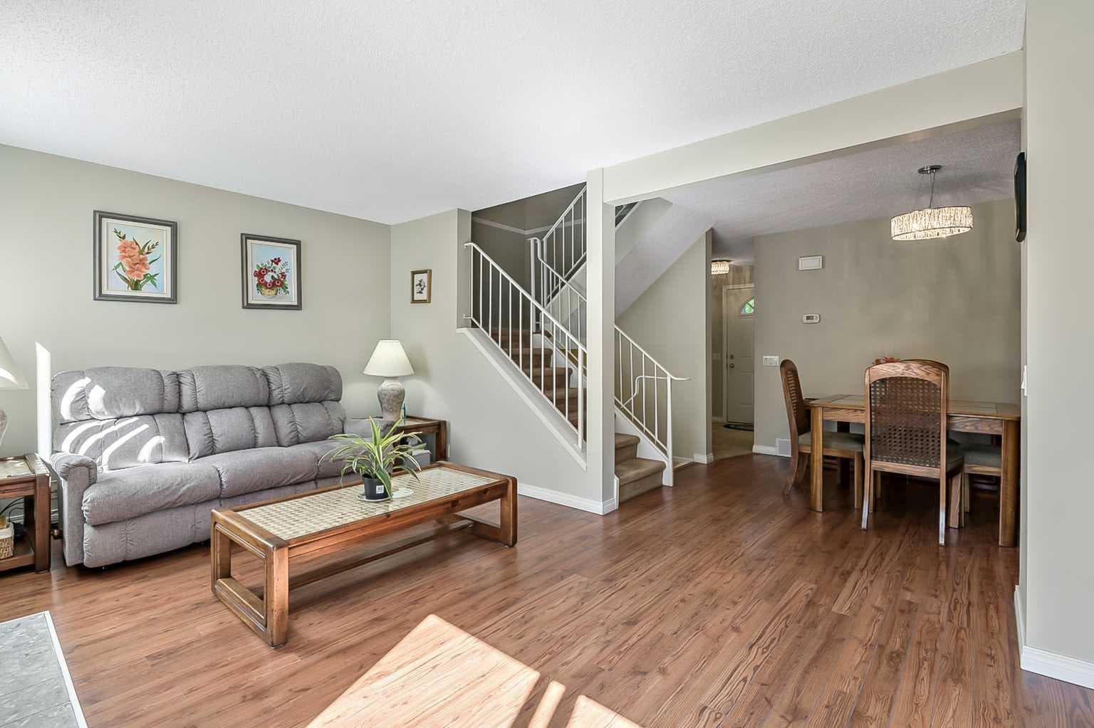 76, 200 Shawnessy Drive SW