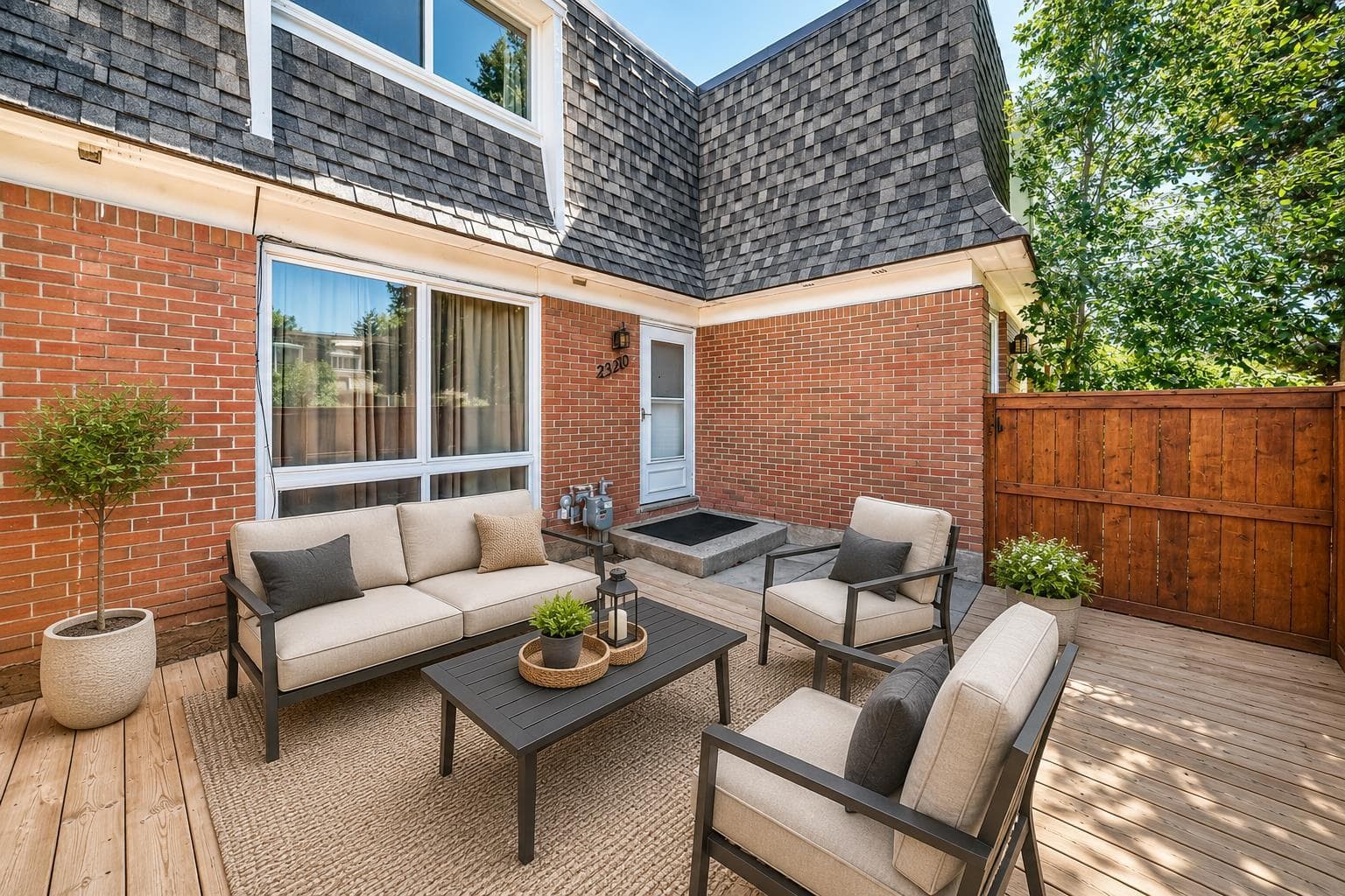 130, 330 Canterbury Drive SW