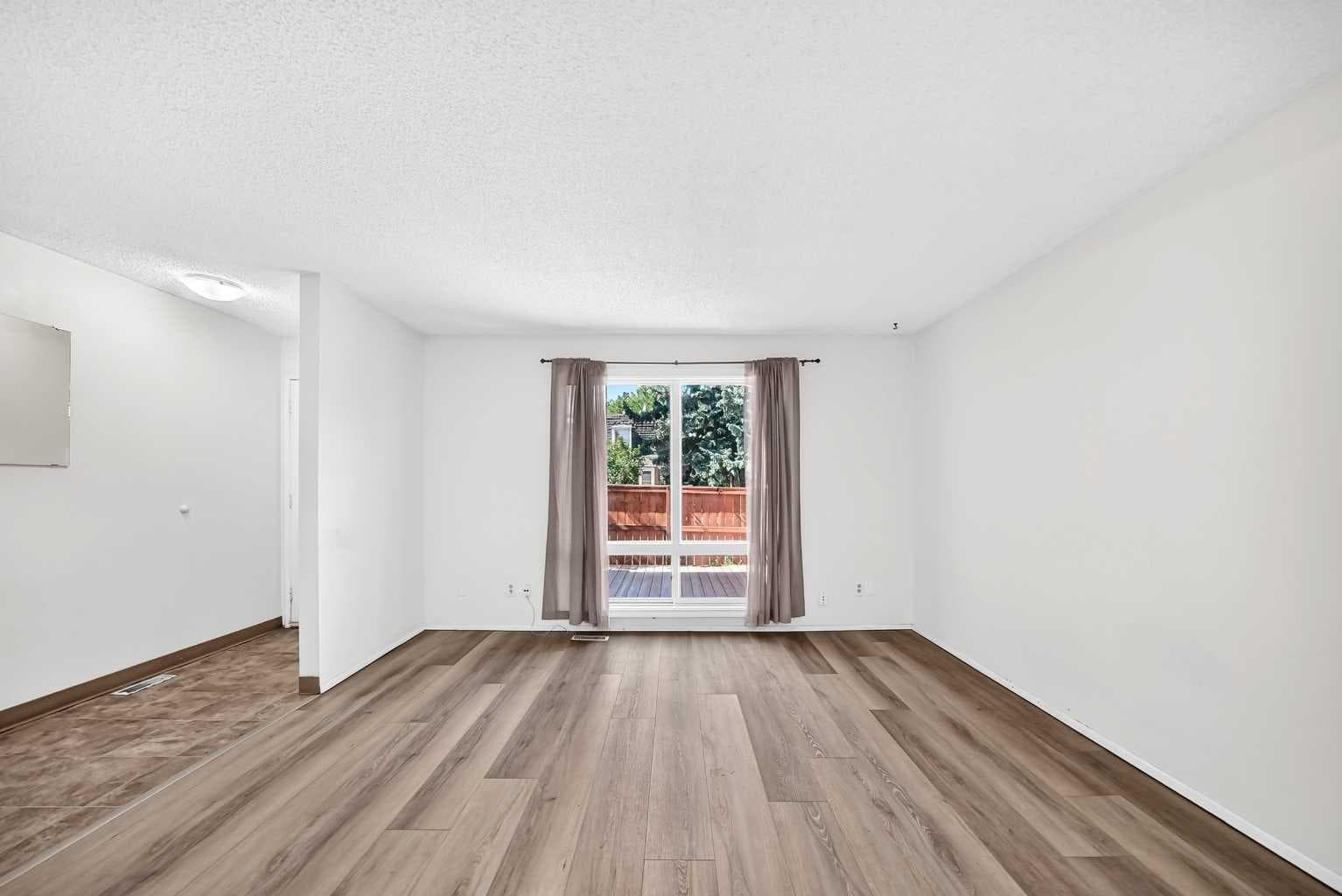 130, 330 Canterbury Drive SW