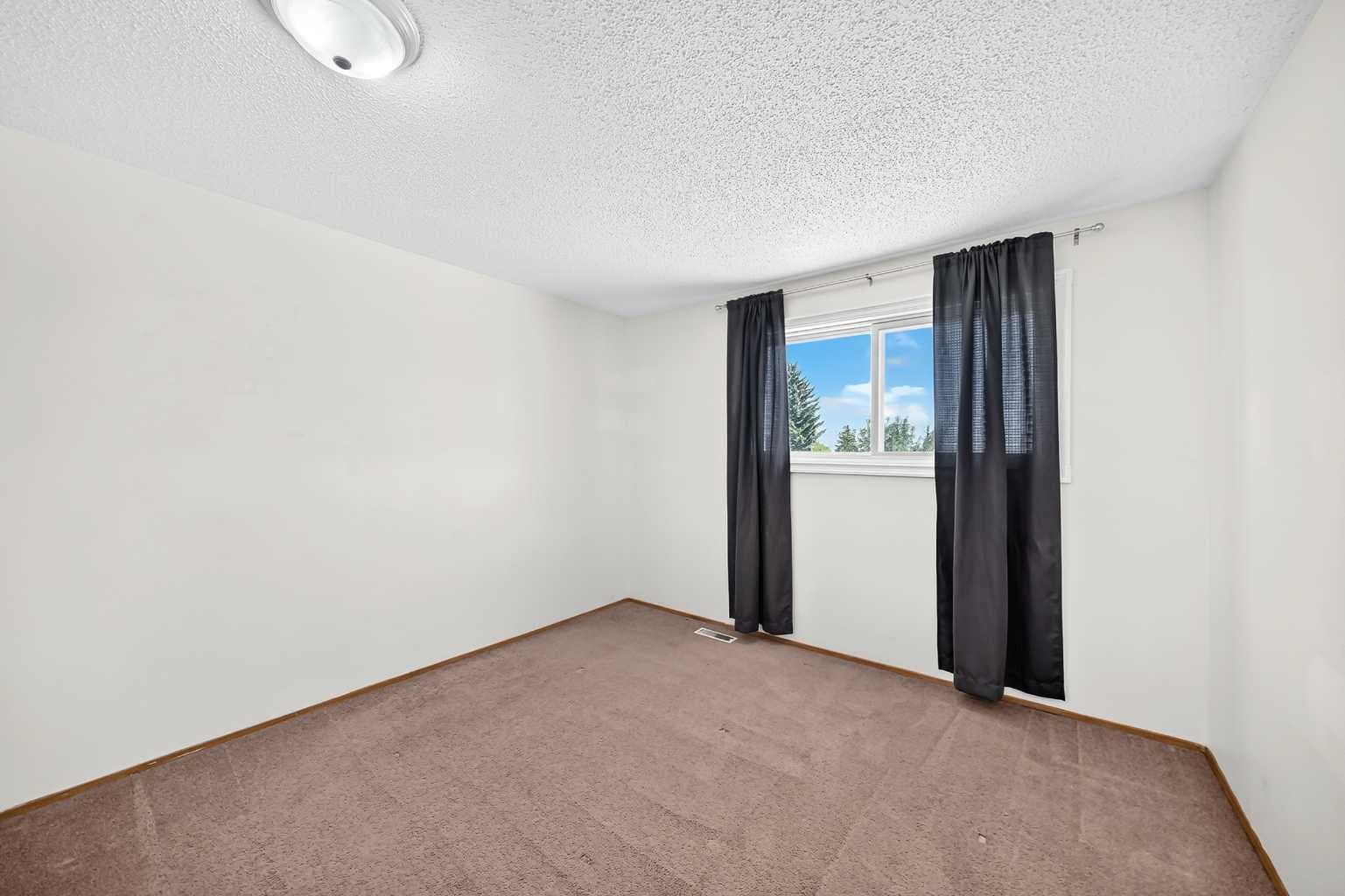 130, 330 Canterbury Drive SW