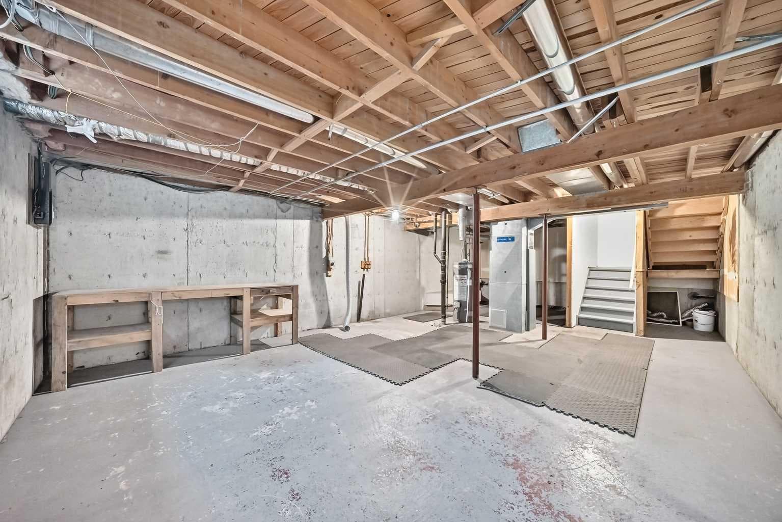 130, 330 Canterbury Drive SW