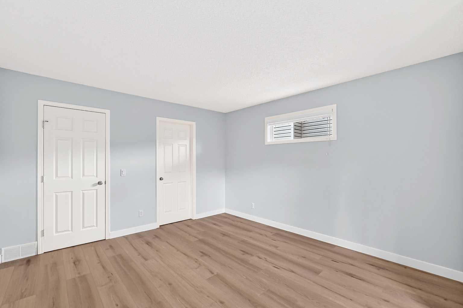 136 Bridlemeadows Common SW