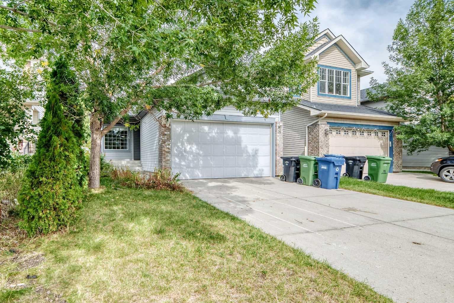 136 Bridlemeadows Common SW