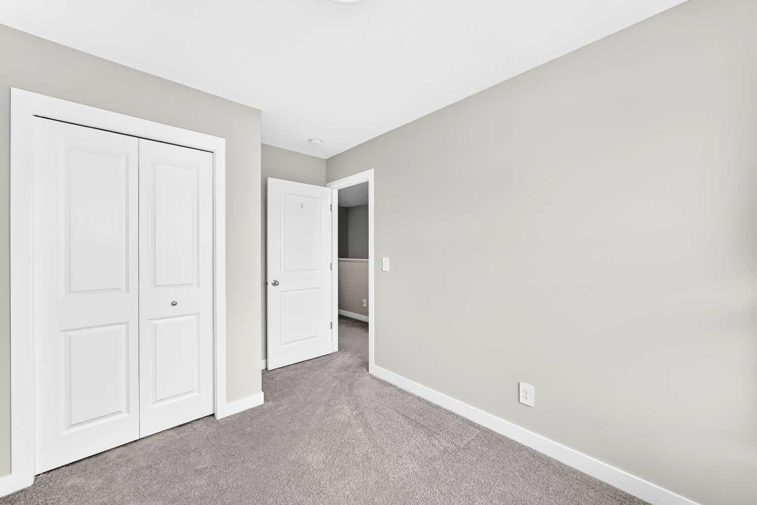 471 Livingston Way NE