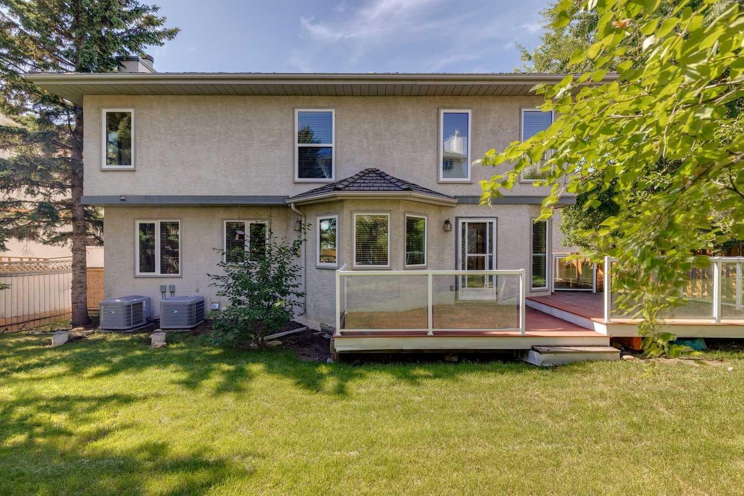 113 Hawkdale Bay NW