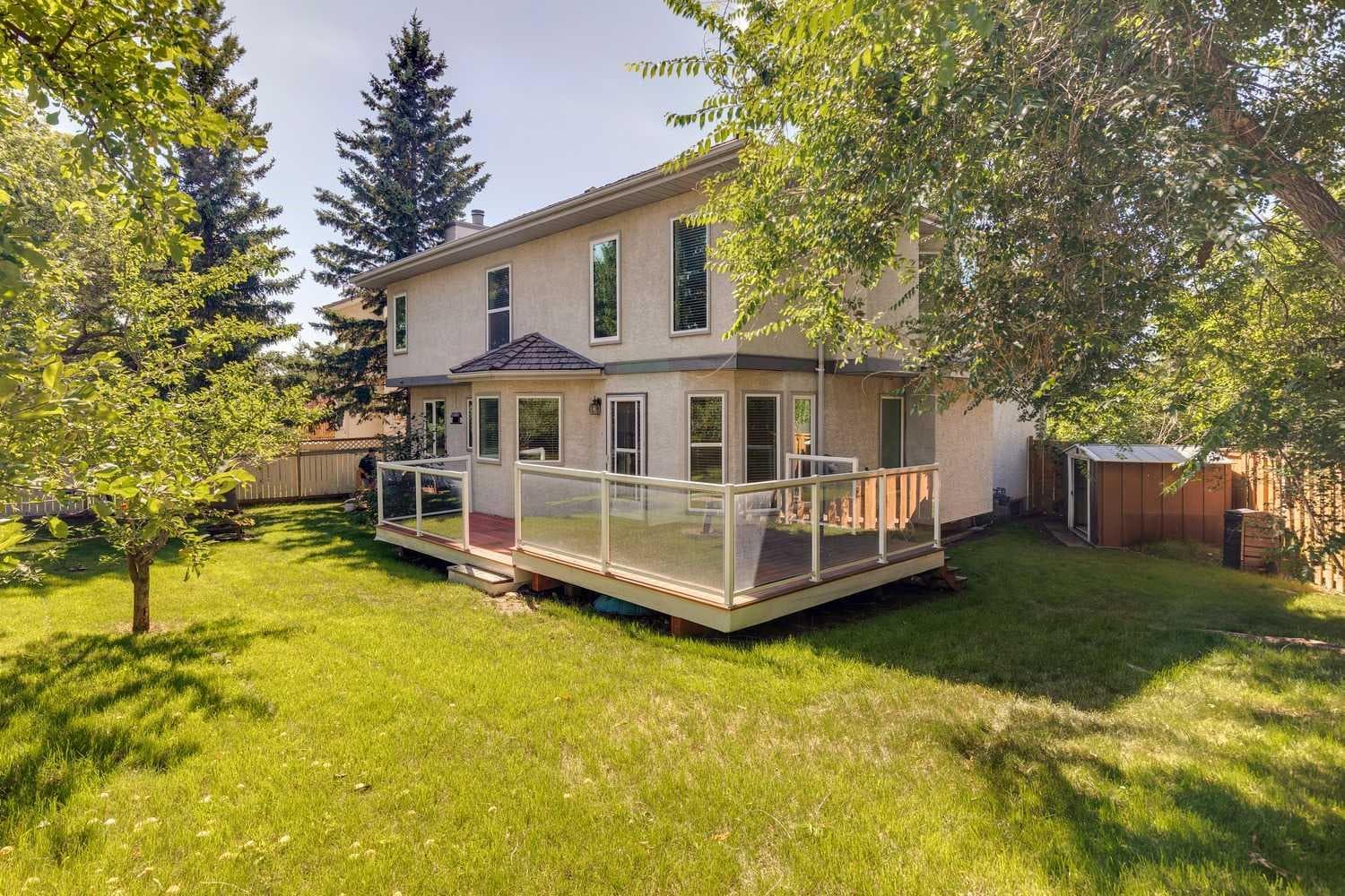 113 Hawkdale Bay NW