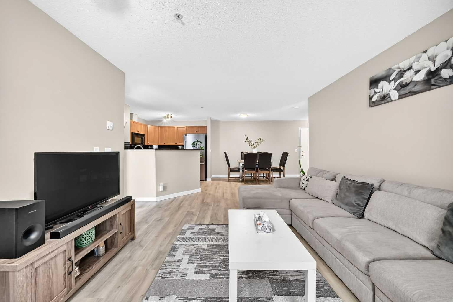 3116, 10 Prestwick Bay SE