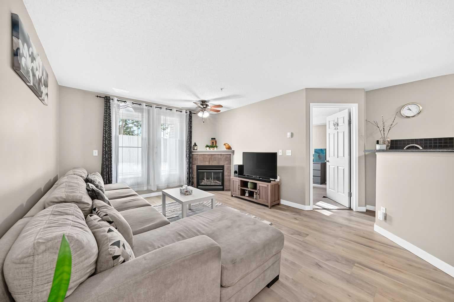 3116, 10 Prestwick Bay SE