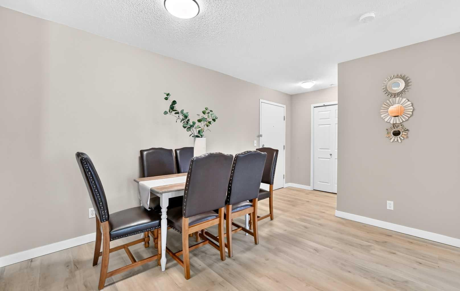 3116, 10 Prestwick Bay SE