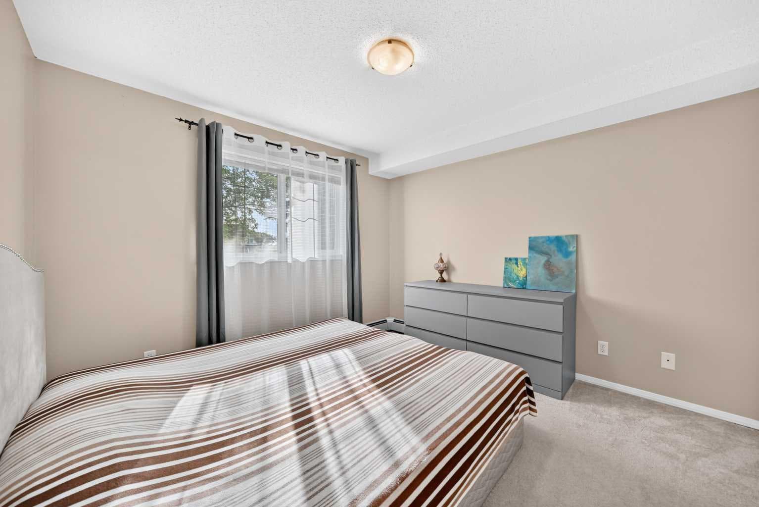3116, 10 Prestwick Bay SE