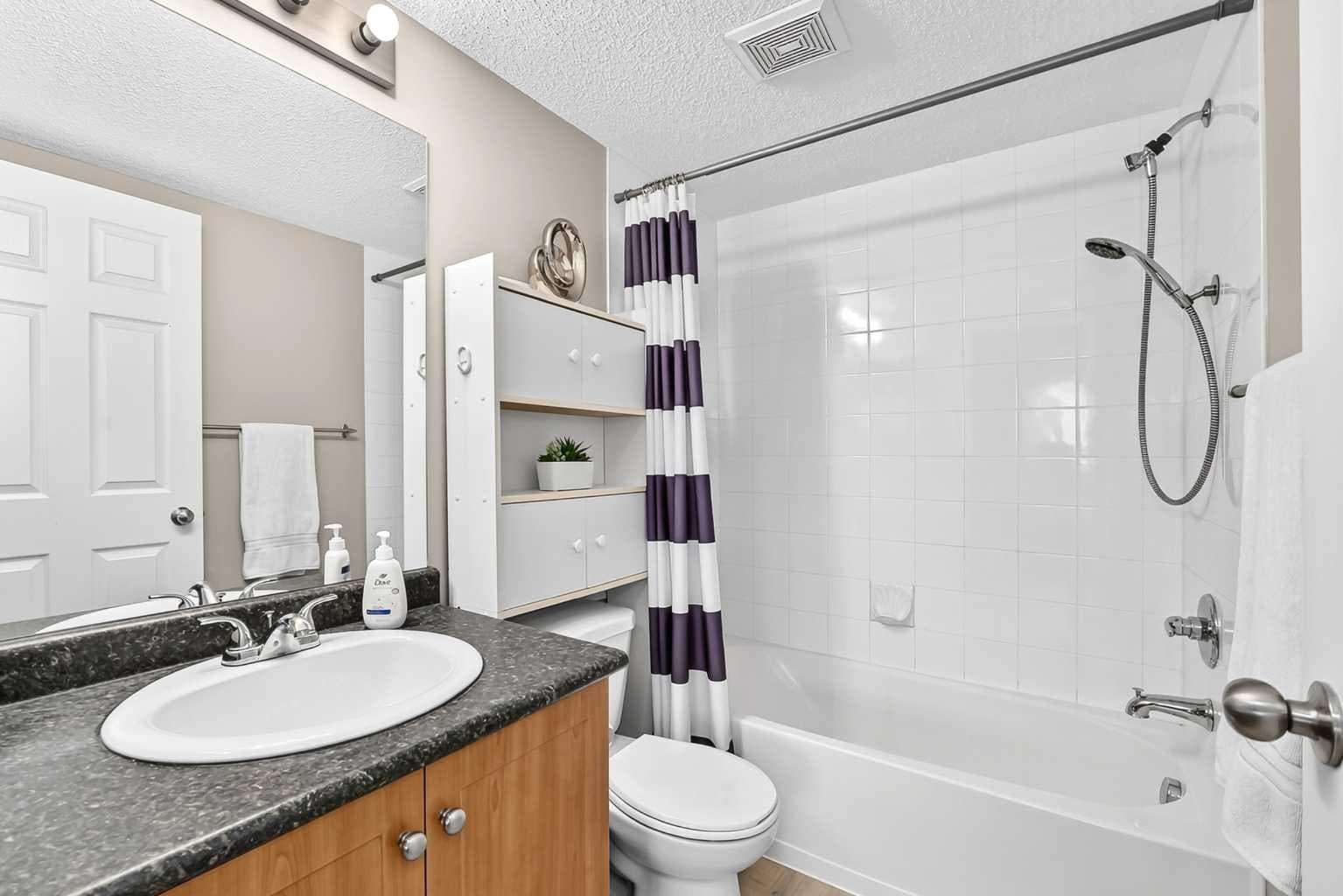 3116, 10 Prestwick Bay SE