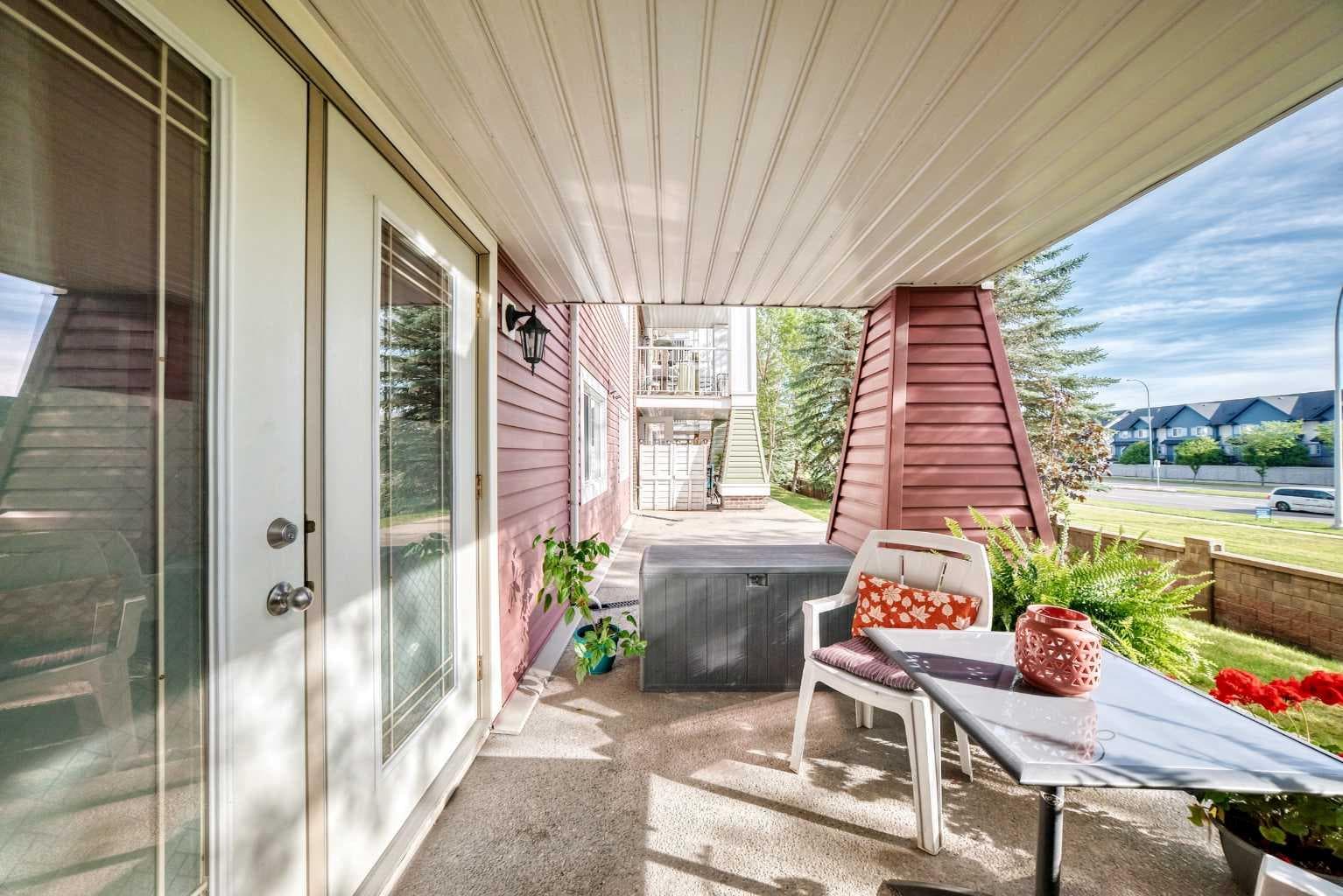 3116, 10 Prestwick Bay SE