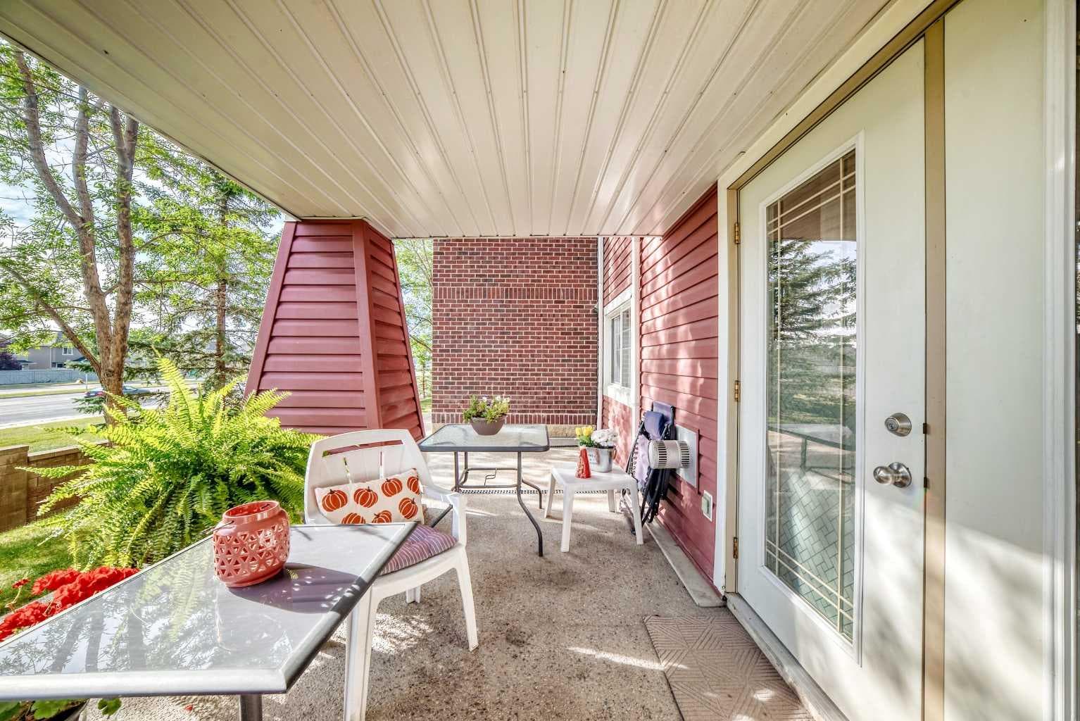 3116, 10 Prestwick Bay SE