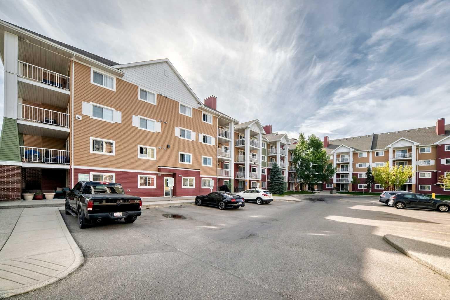 3116, 10 Prestwick Bay SE