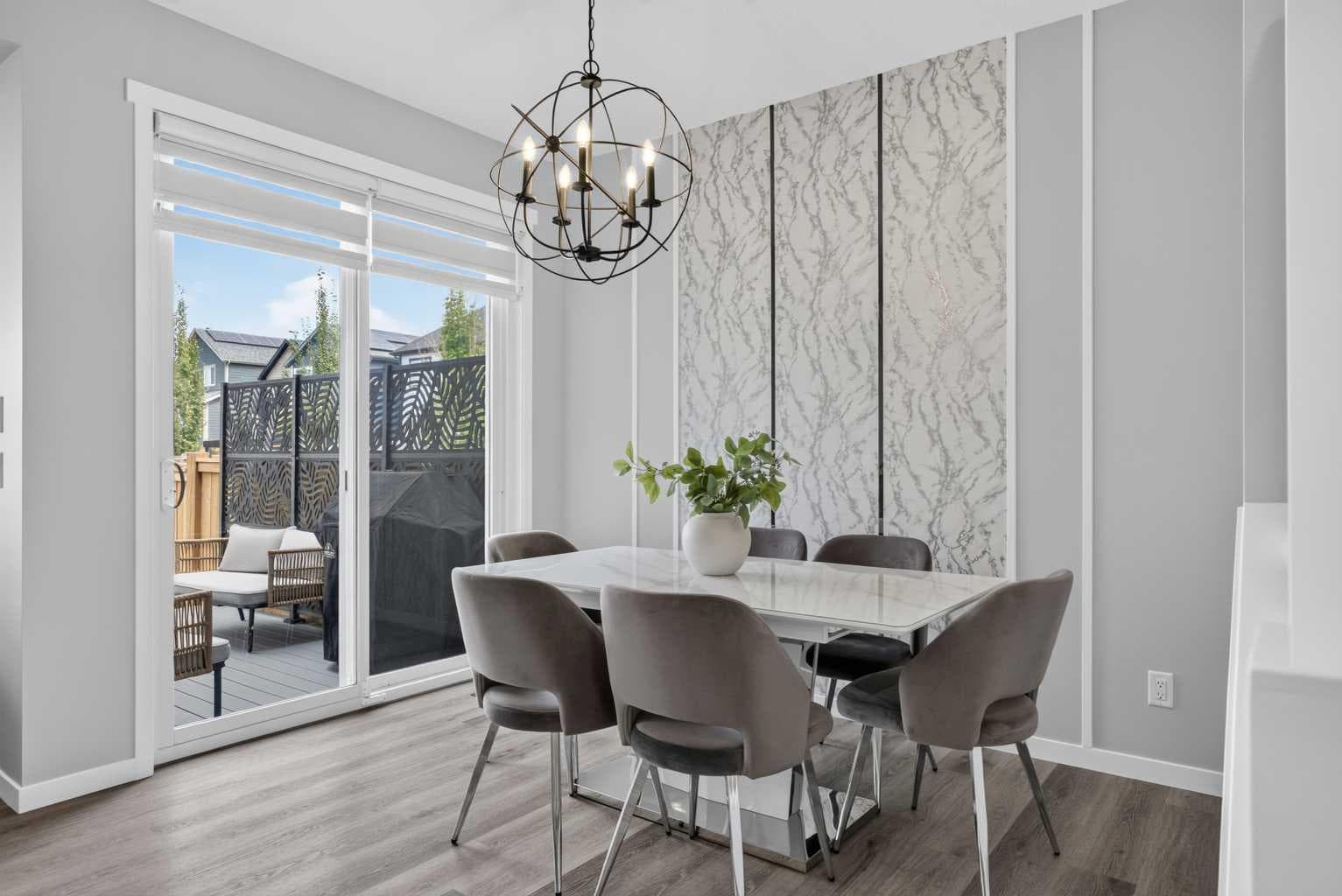 244 Masters Row SE