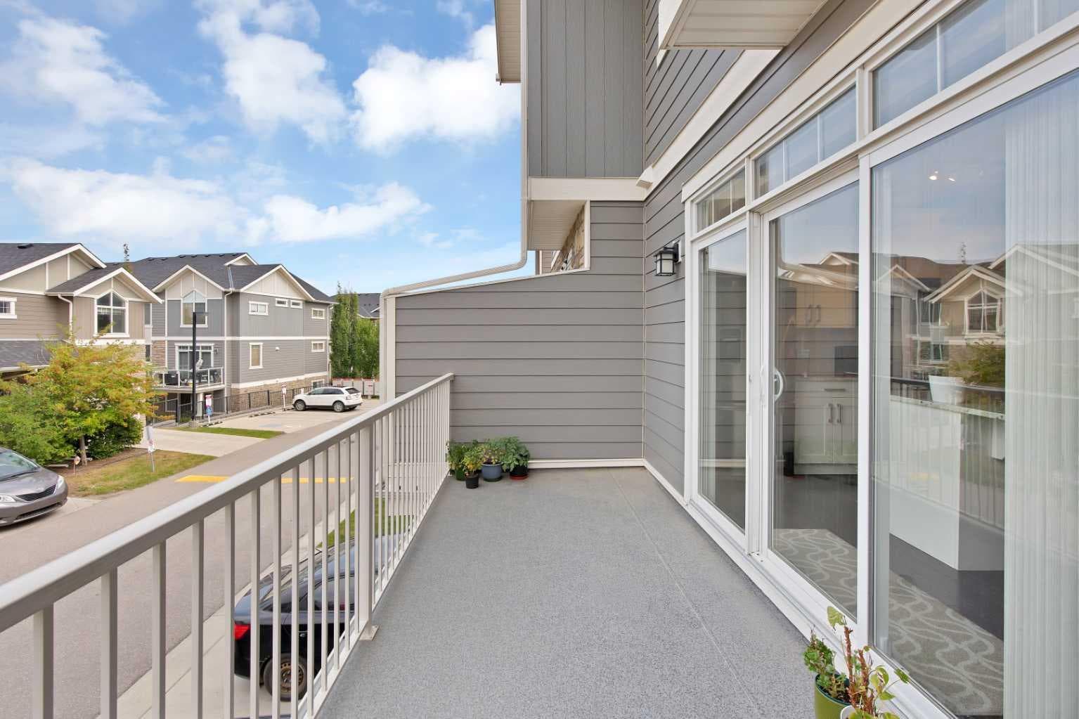 563 EVANSTON Manor NW
