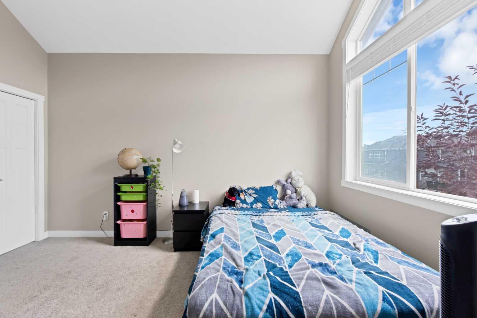 563 EVANSTON Manor NW