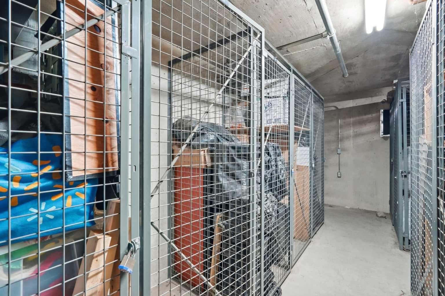 235, 35 Richard Court SW