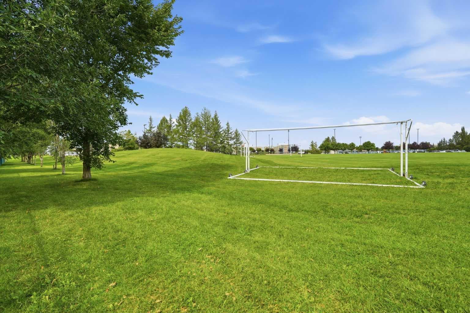 235, 35 Richard Court SW