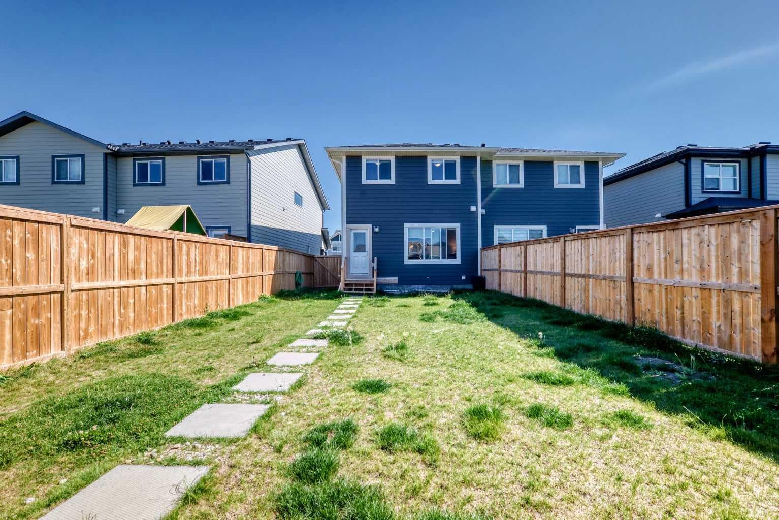 76 Magnolia Grove SE