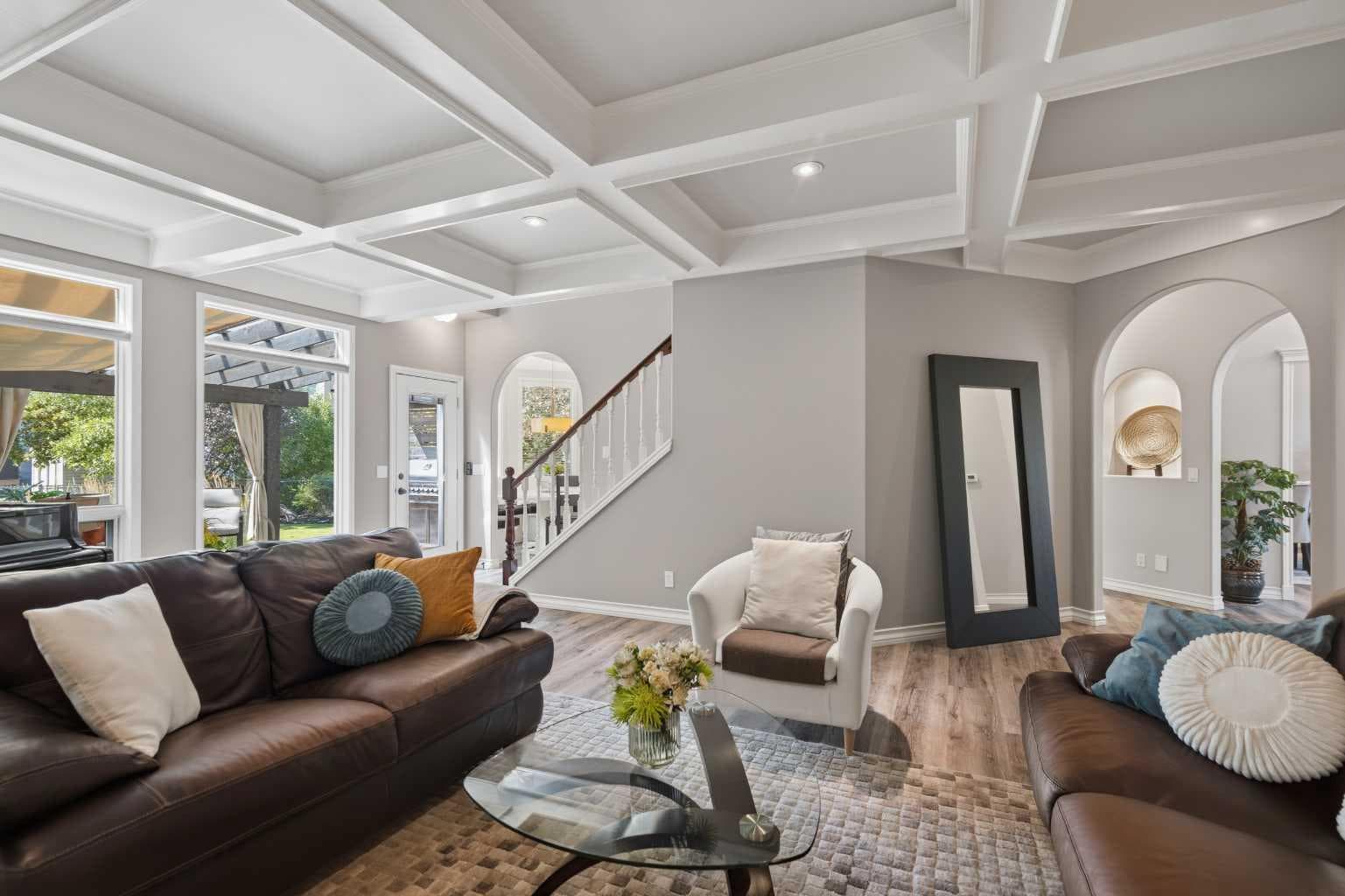 5 Sunset Way SE