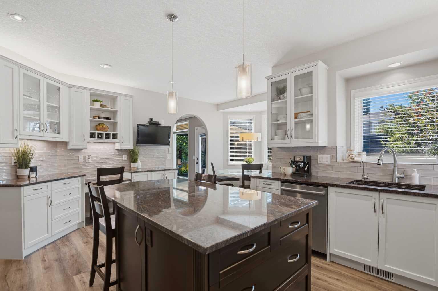 5 Sunset Way SE