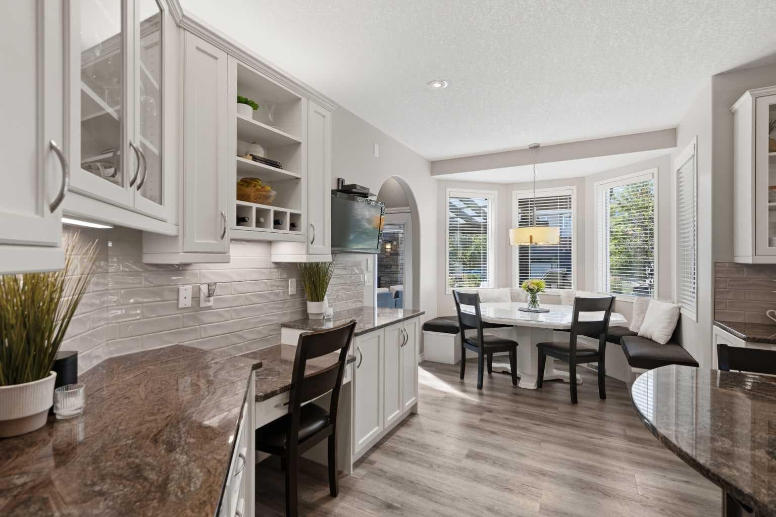 5 Sunset Way SE