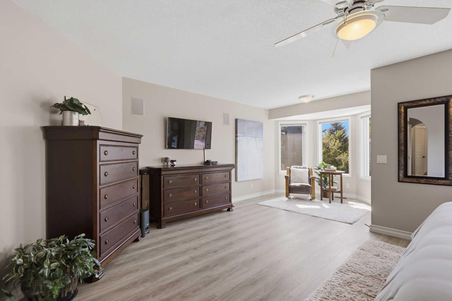 5 Sunset Way SE