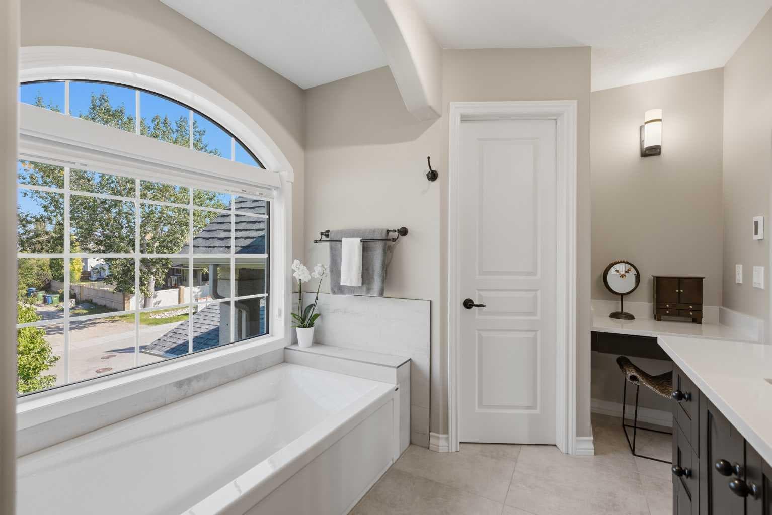 5 Sunset Way SE