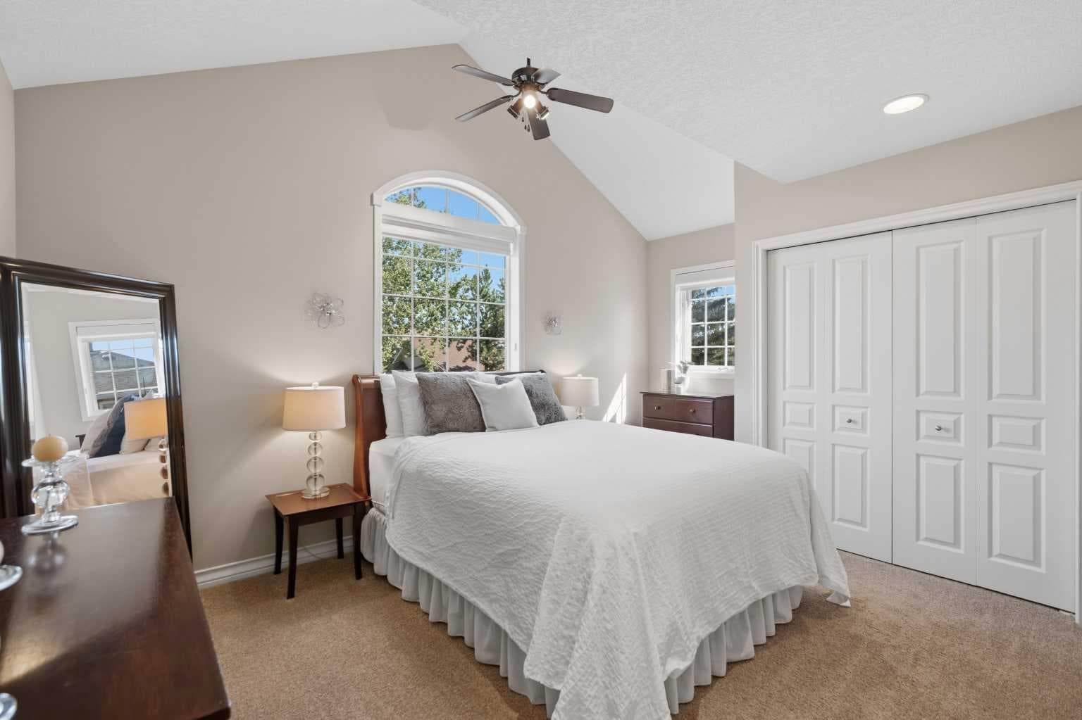 5 Sunset Way SE