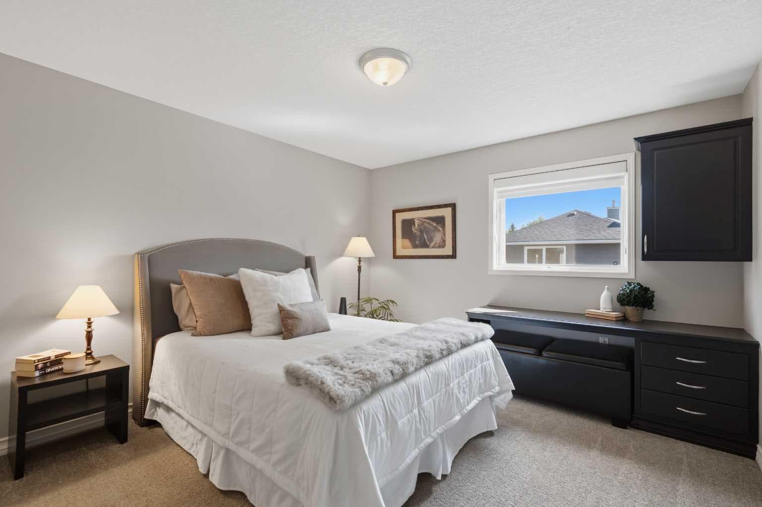 5 Sunset Way SE