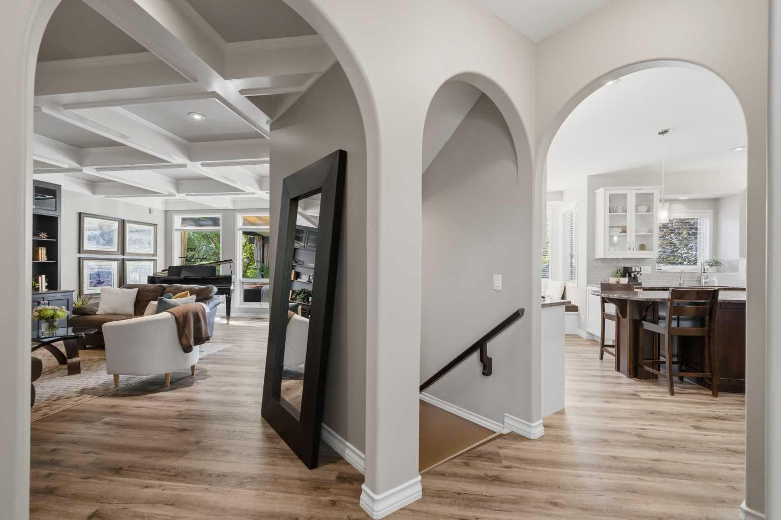 5 Sunset Way SE