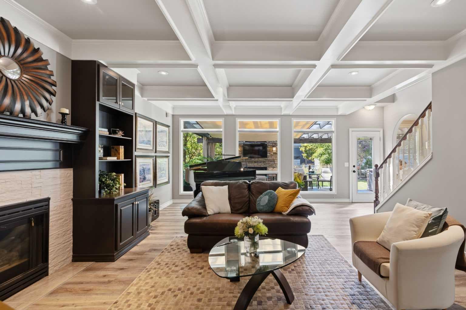 5 Sunset Way SE
