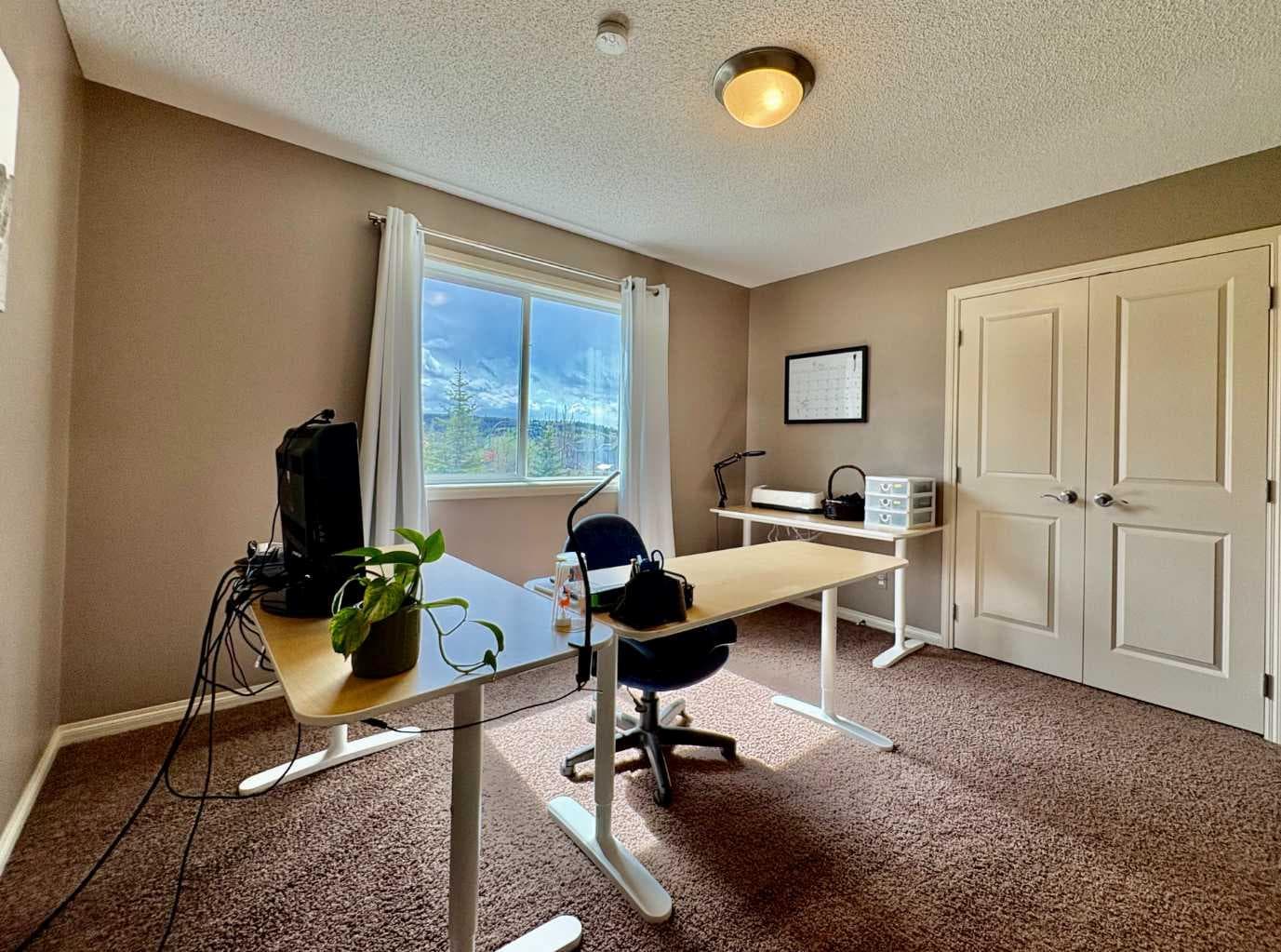 8 Sunset Square 