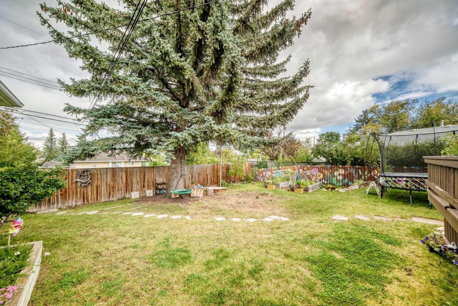1916 Green Ridge Road SW