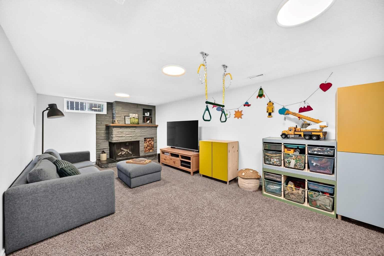 1916 Green Ridge Road SW