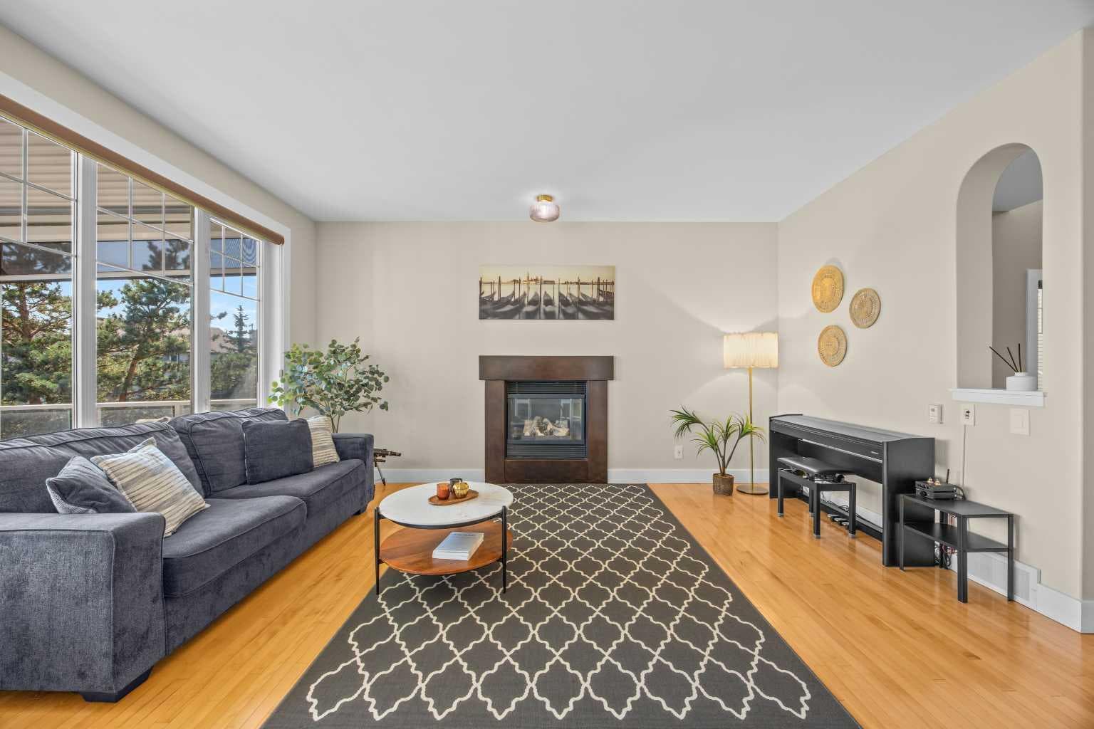 122 Springborough Point SW