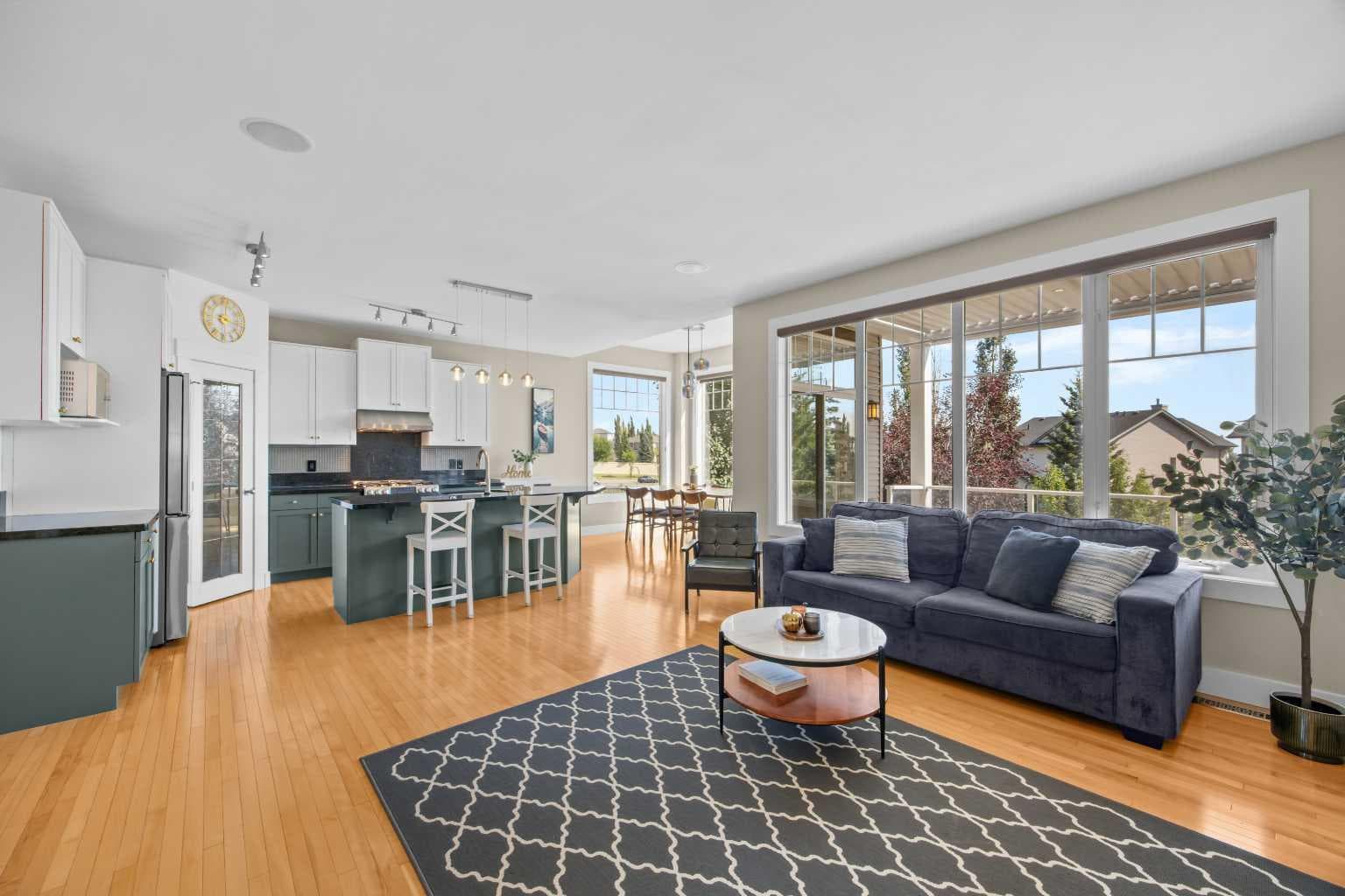122 Springborough Point SW