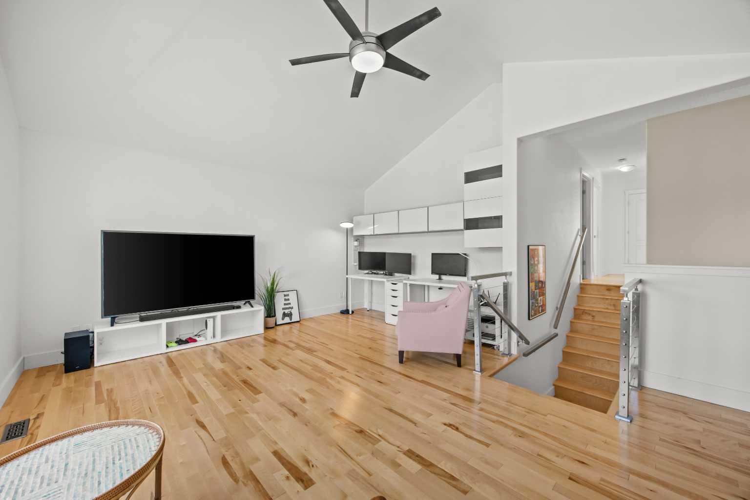 122 Springborough Point SW