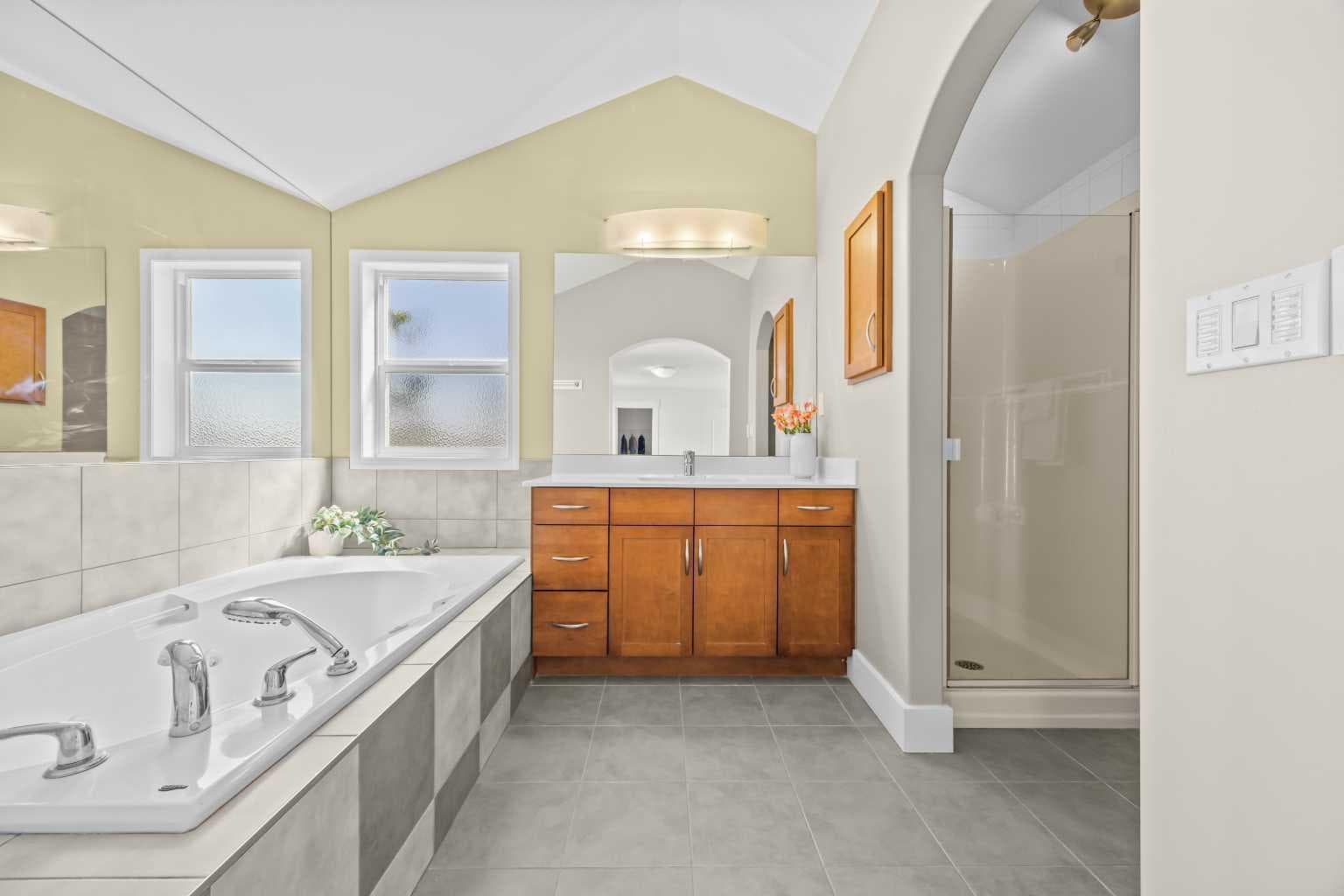 122 Springborough Point SW
