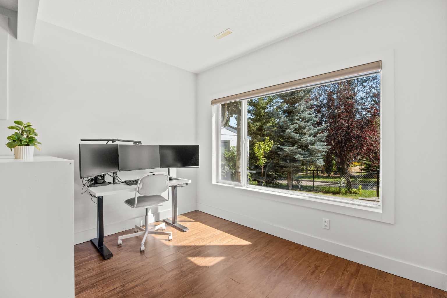 122 Springborough Point SW