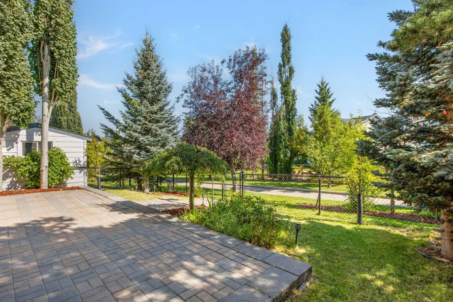 122 Springborough Point SW