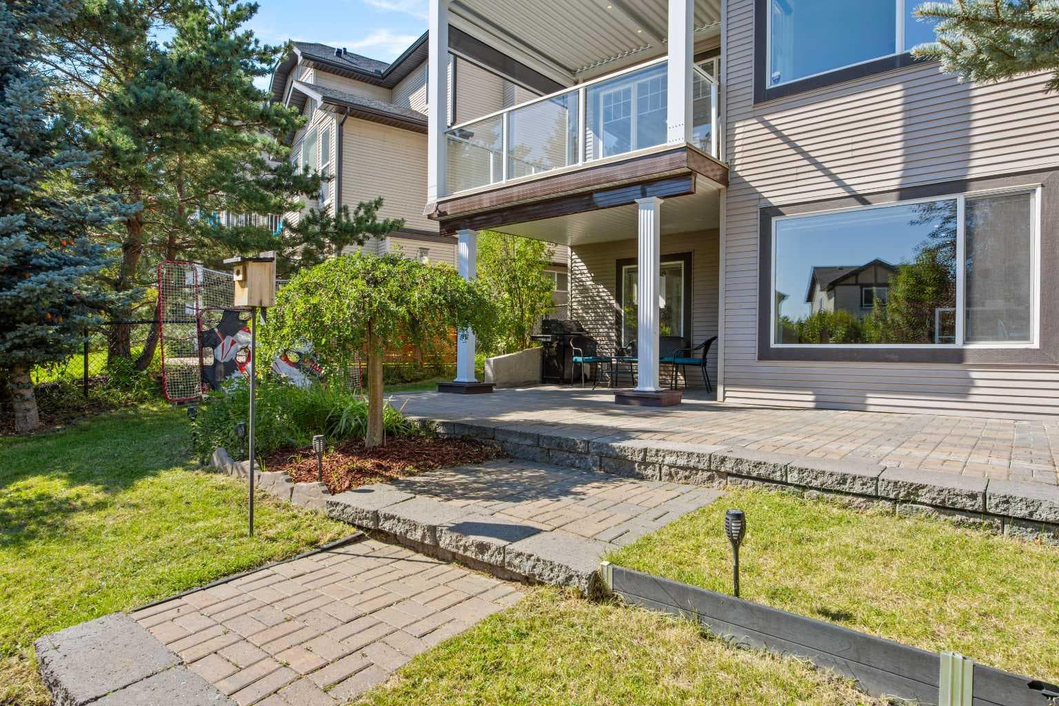 122 Springborough Point SW