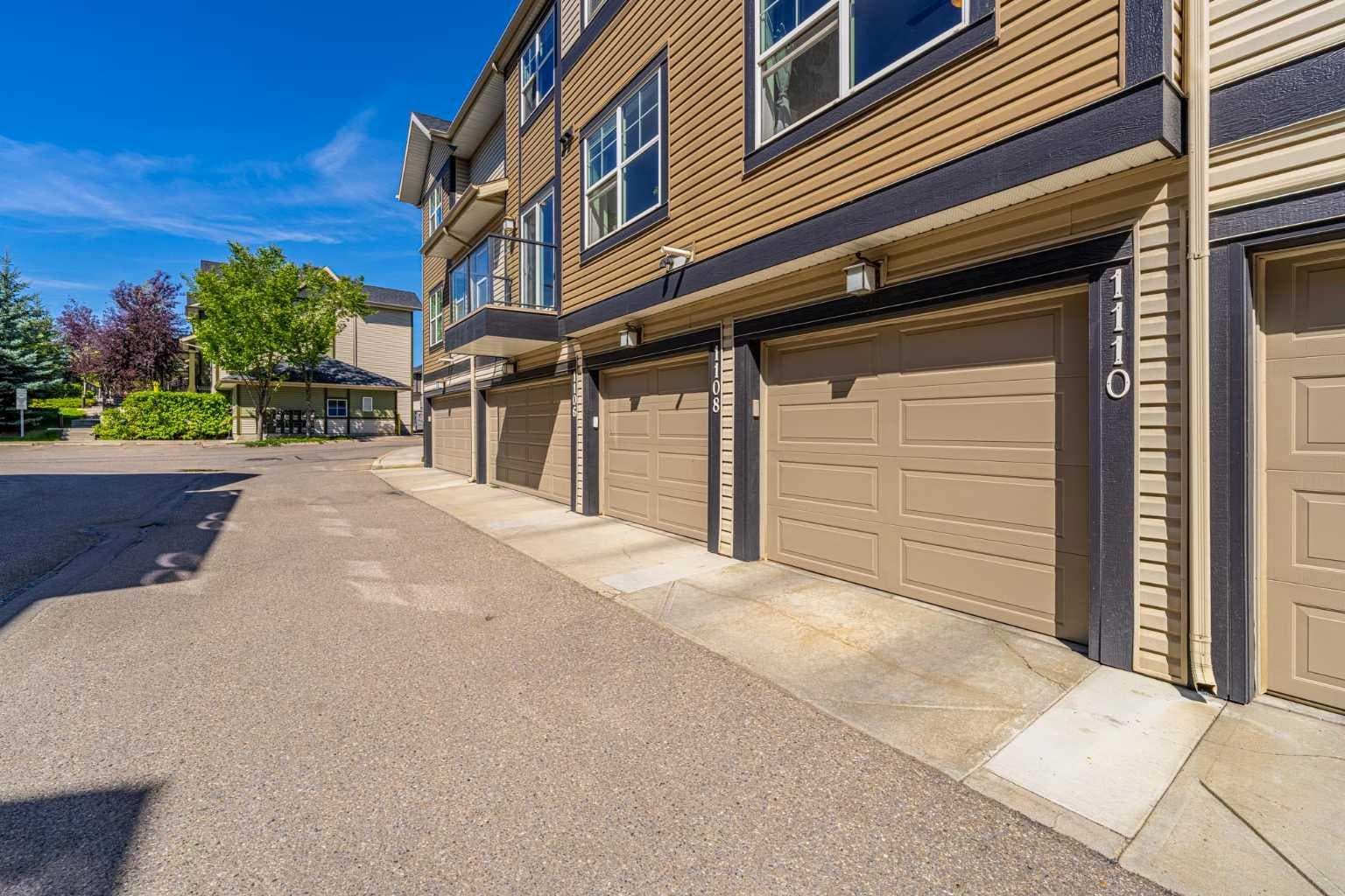 1110 Mckenzie Towne Row SE